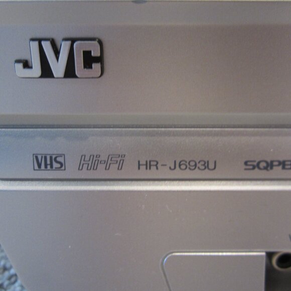 JVC Hi-Fi 4 Head VCR HR-J693U VHS with AV Cables *No Remote* Tested - Works - Picture 3 of 15